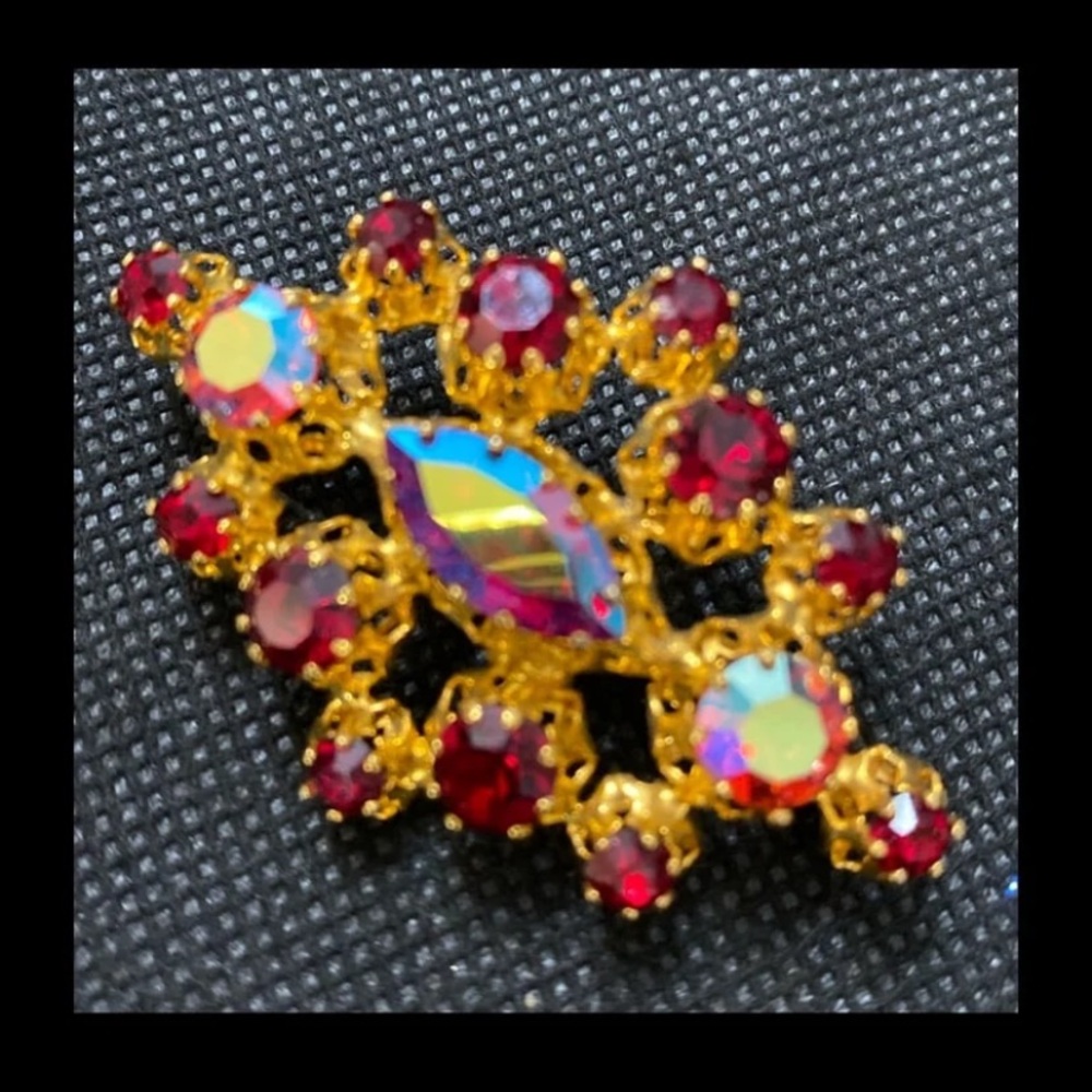 Vintage STAR Signed  Made In Austria Bright Prong Brooch